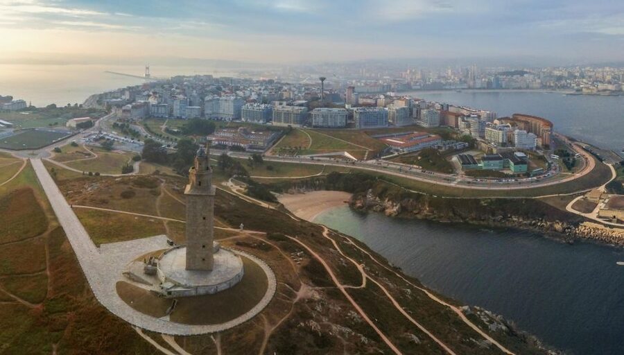 A Coruña: Historic Walking Tour Old Town and Highlights - Church stops, palaces, and plazas: what to watch for at each place