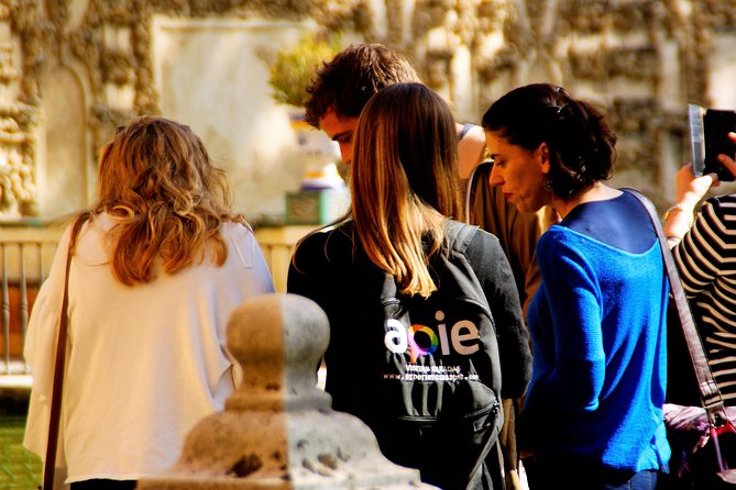 Alcazar of Seville Exclusive Group, max. 9 travelers - Inside the Alcazar: the story told by palace rooms and power