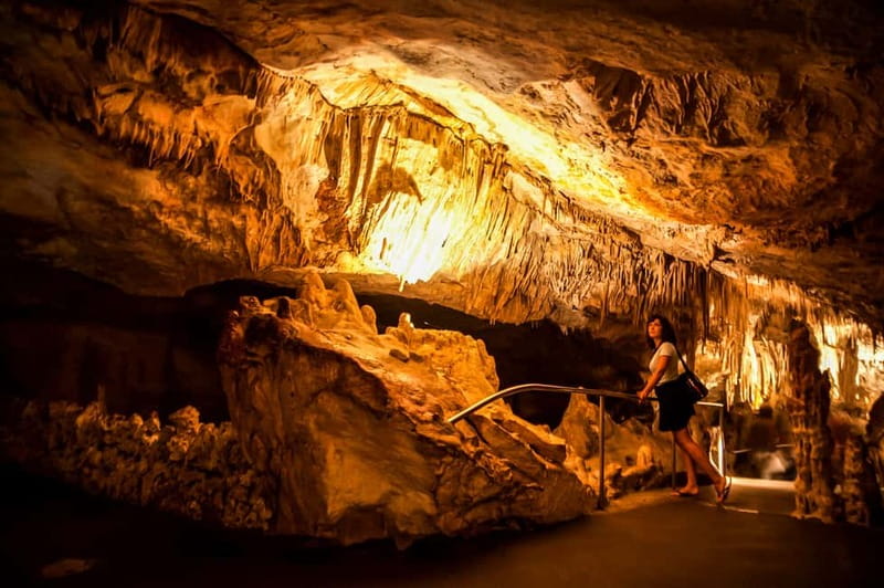 Alcudia: Caves of Drach Tour from the North with Boat Trip - Lake Martel concert: the cave turns into an amphitheatre