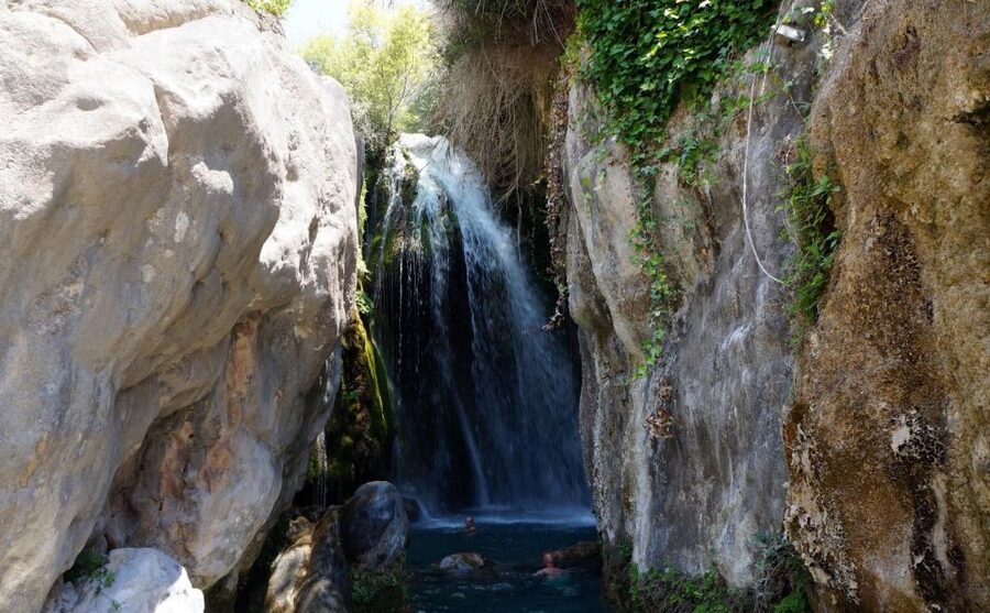Algar Waterfalls Coach Trip - From Albir & Benidorm - The heart of the day: how the Algar Waterfalls visit works in real time