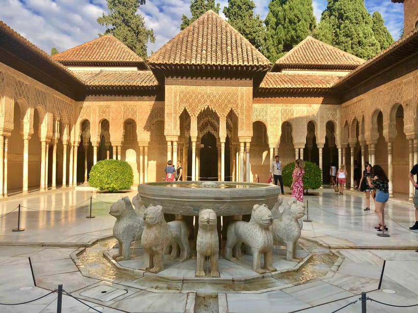 Alhambra: Guided Private Tour with Fast-Track Entry - Key Highlights You Can Expect