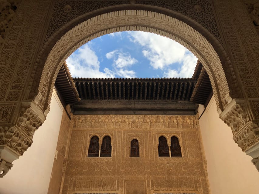 Alhambra: Guided Private Tour with Fast-Track Entry - Palace of Charles V: A Contrasting Chapter in One Complex