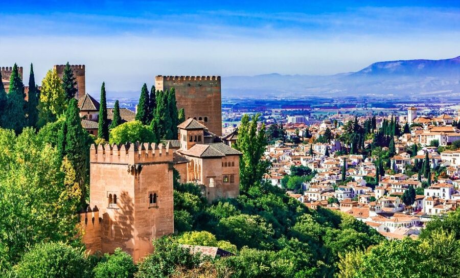 Alhambra Guided Tour with Fast-Track Entry - Price and value: what $81 buys you at Alhambra