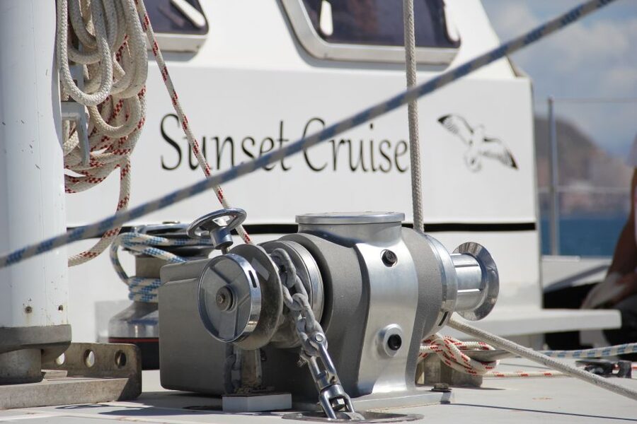 Alicante: 3-Hour Coastal Catamaran Cruise - A 3-hour break from Alicante beaches on a maxi catamaran