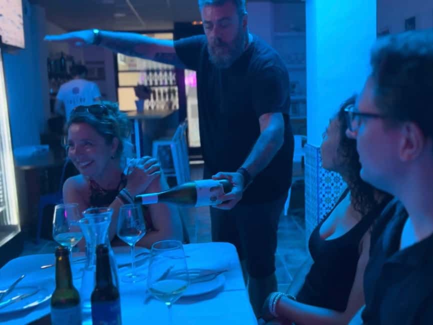 Alicante Best Wine Tasting & Tapas Club - Accessibility and language: what the tour does and does not cover