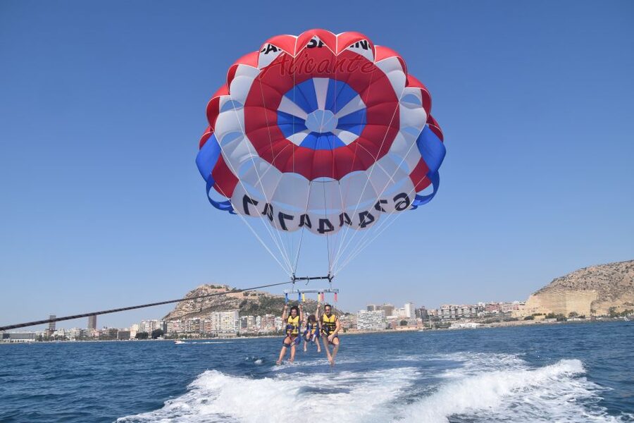 Alicante: Boat Trip and Parasailing Experience with Drink - Price and value, how $74 fits this experience