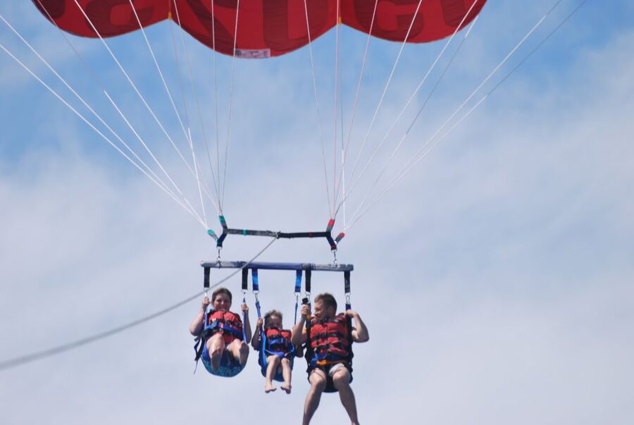 Alicante: Boat Trip and Parasailing Experience with Drink - The Costa Blanca boat trip, music on the way out