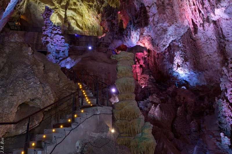 Alicante: Canelobre Caves & Busot – Local Guided Tour - Riding to Canelobre: quick views, then real cave time