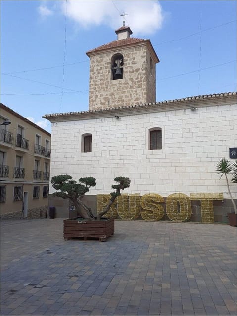 Alicante: Canelobre Caves & Busot Tour including transfer - Busot Village After the Caves: Old Church, Views, and Castle Ruins
