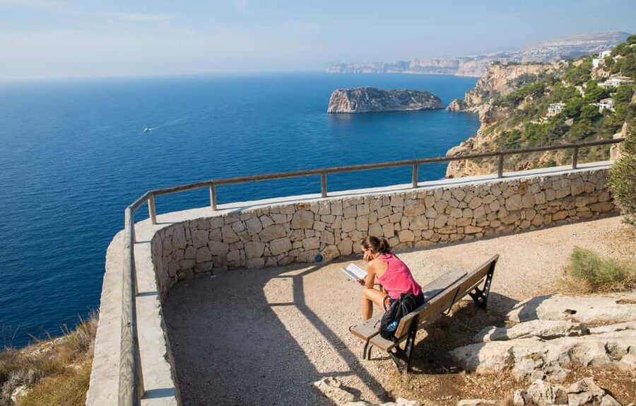 Alicante Charming Villages Tour: Villajoyosa and Altea - Altea photo stop and your 1.5 hours to shop and snack