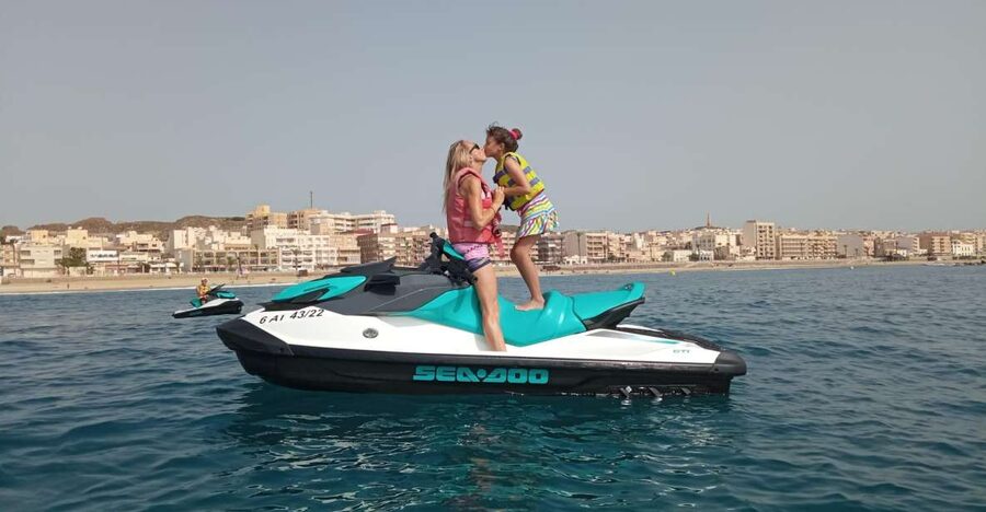 Alicante: Jet Ski Session 30min with instructor - Should You Book This Jet Ski Session in Alicante?