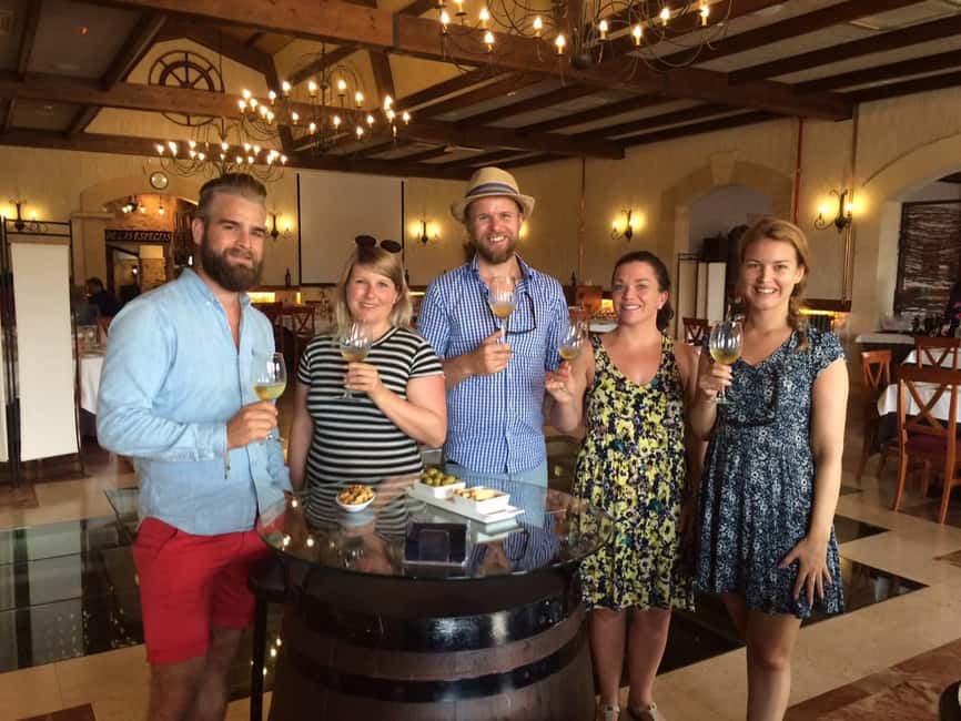 Alicante: Old Winery with Tastings & Gaudí's style of Church - Inside the old winery estate: what makes it feel different