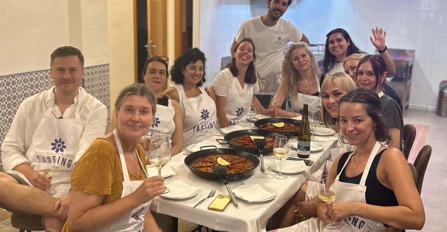 Alicante Paella Cooking Class, Tapas, Drinks and Market - Should you book this Alicante paella cooking class?