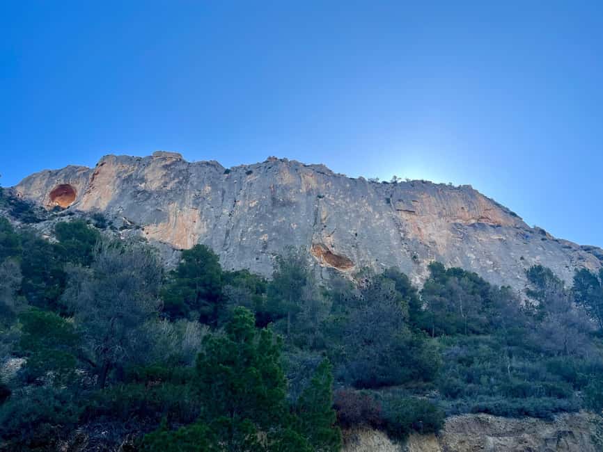 Alicante: Spain's highest cave with transfer included - What to wear and plan for in caves and village streets