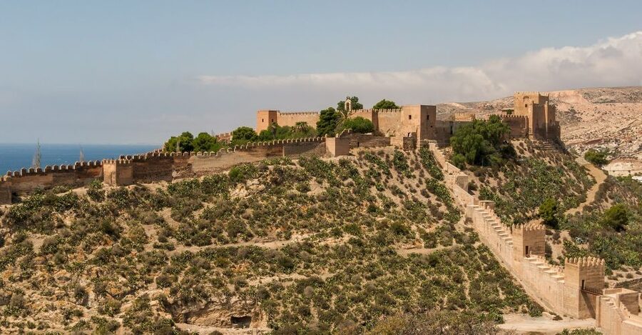 Almeria: Alcazaba Guided Tour - Meeting logistics that affect your whole experience