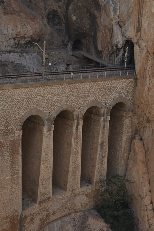 Ardales: Caminito del Rey & El Gaitanejo Guided Walking Tour - Caminito del Rey and El Gaitanejo: why the views feel so intense