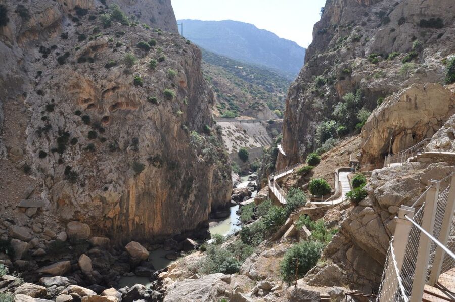 Ardales: Caminito del Rey & El Gaitanejo Guided Walking Tour - Helmets, the one-way route, and how the timing really works