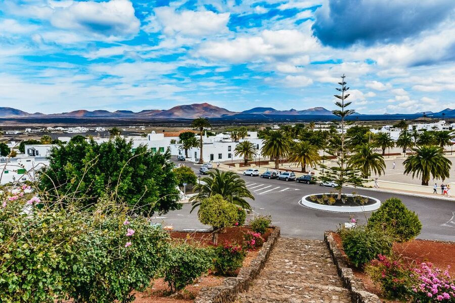 Arrecife: Timanfaya and Green Lagoon for Cruise Passengers - Green Lagoon and the Geothermal Energy Theme