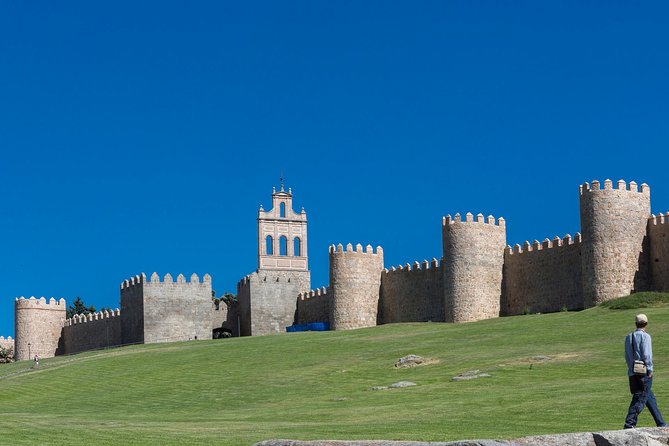 Avila with Walls and Segovia with Alcazar from Madrid - Alcázar of Segovia: the Disney connection and what the fortress actually taught kings