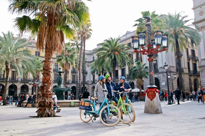 Barcelona: 1.5-Hour Sightseeing Tour by Bike/Electric Bike - Meeting at Passeig de Lluís Companys, Then Rolling Toward Arc de Triomf