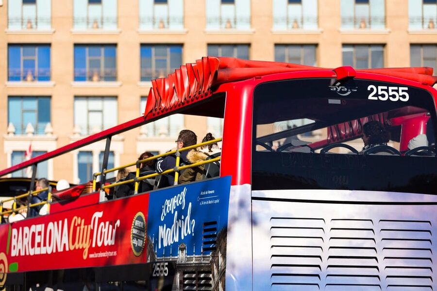 Barcelona: 24 or 48-Hour Hop-On Hop-Off Bus Tour - Onboard Comfort and Audio: The Headphones Really Matter