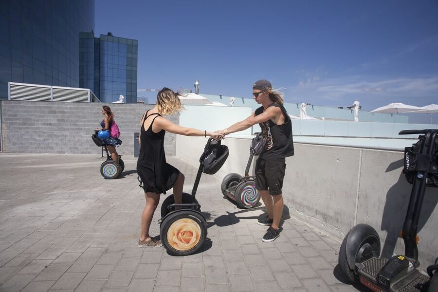 Barcelona: 3-Hour Segway Sightseeing Tour - Barri Gòtic and the Roman Wall Feel: Gothic Quarter as Your First Win