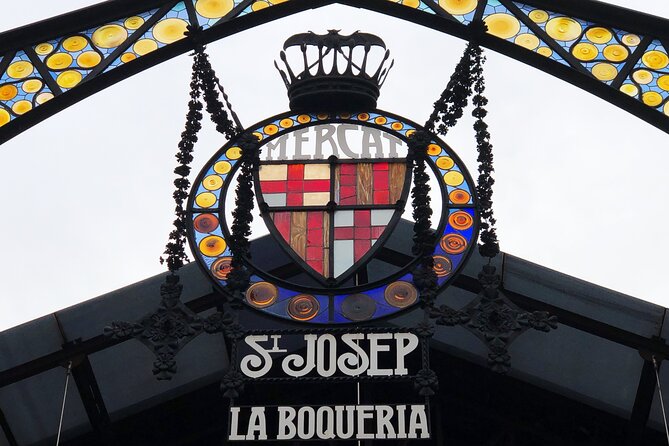 Barcelona all included: Sagrada, Park Güell, Montjuic & Gothic - The Smart Route for Seeing Barcelona’s Best in One Day