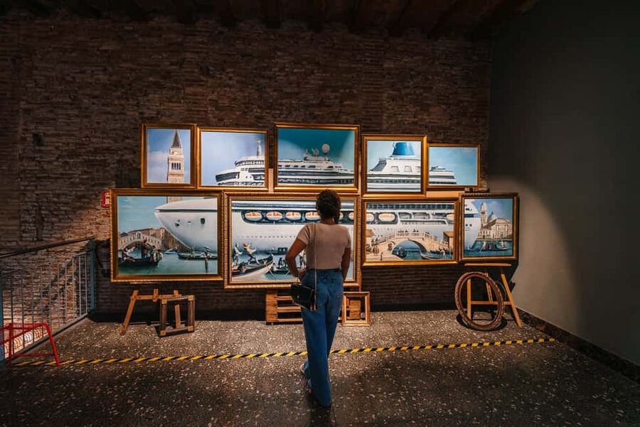 Barcelona: Banksy Museum, Permanent Exhibition Ticket - How much time to plan and how the levels work