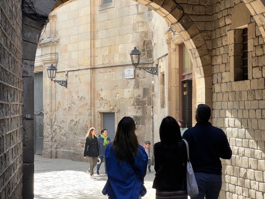 Barcelona: Barri Gotic Small Group Walking Tour - Guides can make or break this experience, and you have strong options