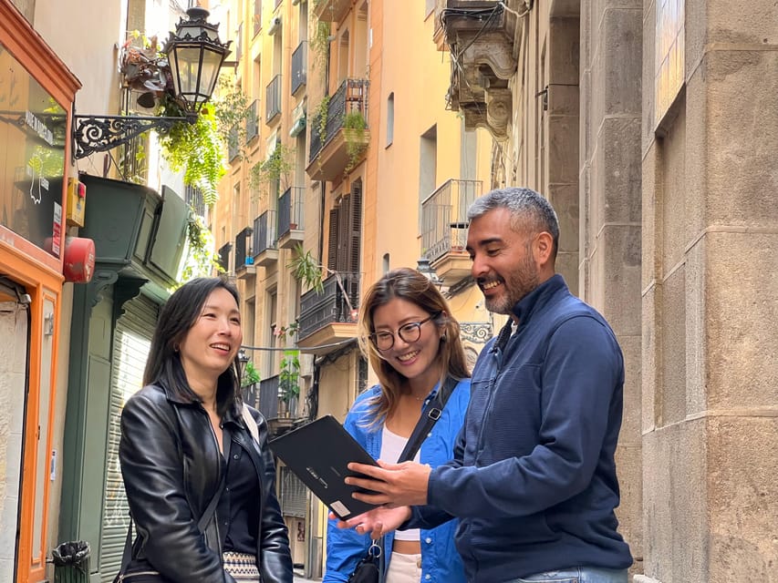 Barcelona: Barri Gotic Small Group Walking Tour - Price and value: $35 that earns its keep