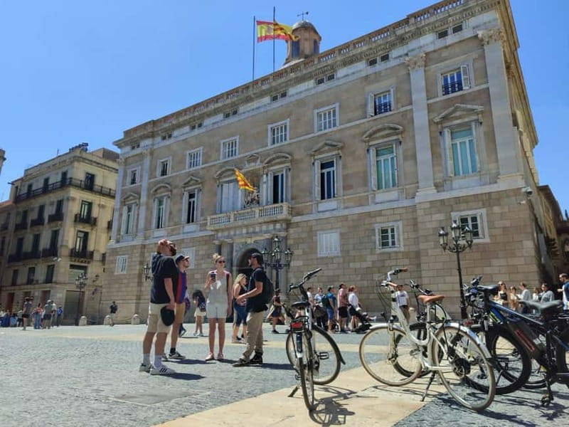 Barcelona: Bike or eBike Tour, Top Sights & Local Insights - La Monumental, Arc de Triomf, and Parc de la Ciutadella