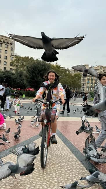 Barcelona: Bike or eBike Tour, Top Sights & Local Insights - Price and Value: Why $30 Can Work If You Want a Fast, Guided Map