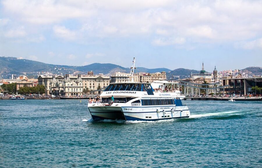 Barcelona: Boat Tour in Las Golondrinas - Key highlights to notice before you go