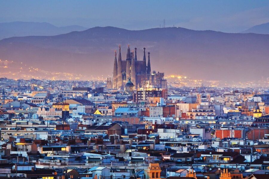 Barcelona Cable Car Sky Views, Magic Fountain & Castle Visit - Olympic Area Passes and the Terrace Break for Tapas