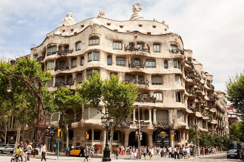 Barcelona Card: 25+ Museums and Free Public Transportation - Value Check: When $69 Actually Turns into Savings