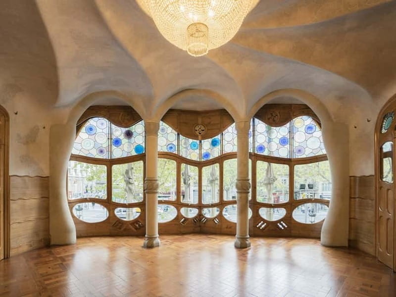 Barcelona: Casa Batlló Tour and Optional White Rabbit Museum - Optional add-on: White Rabbit Museum for art, tech, and Catalan traditions