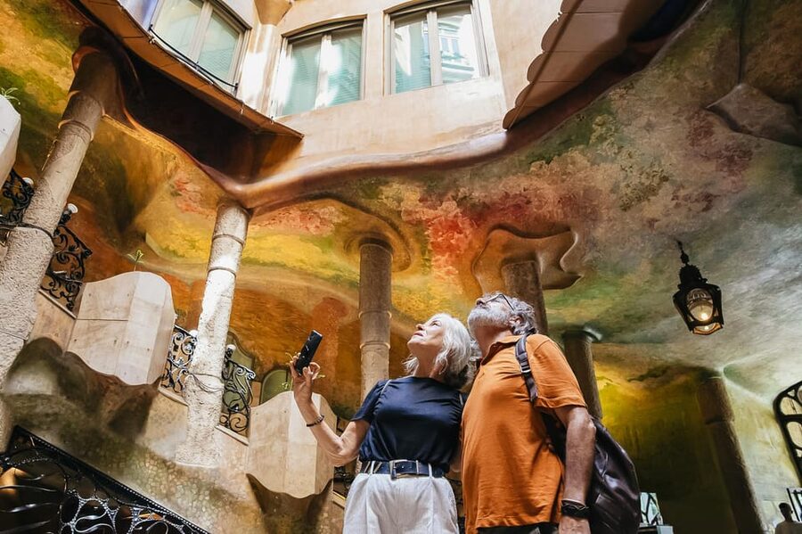 Barcelona: Casa Milà Early-Morning Access Guided Tour - Restricted areas and why they change your understanding