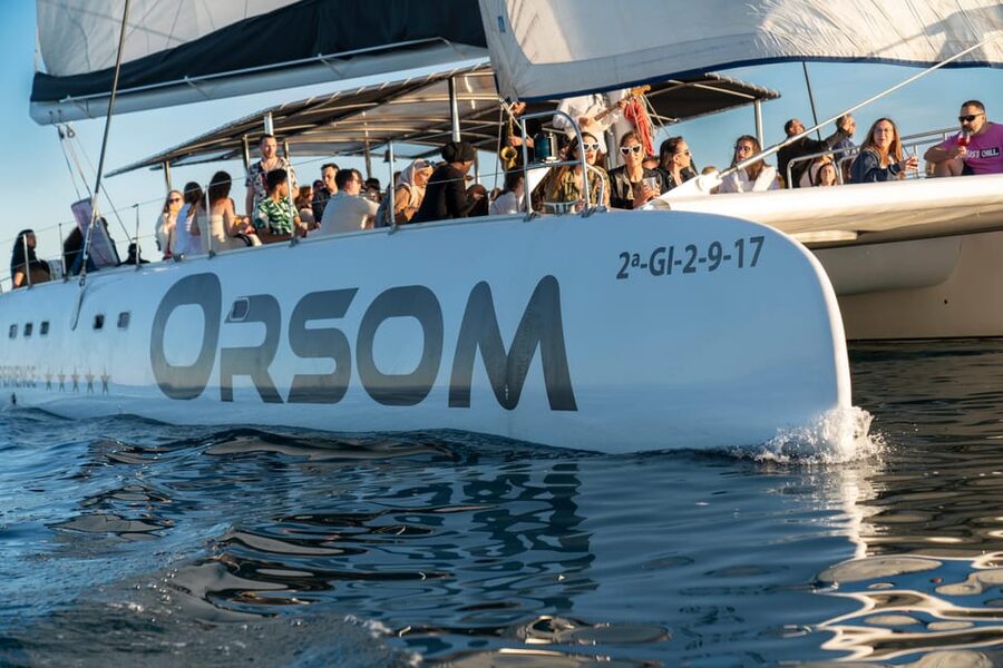Barcelona: Catamaran Cruise with optional Live Jazz Music - Why a catamaran cruise beats the usual Barcelona tour