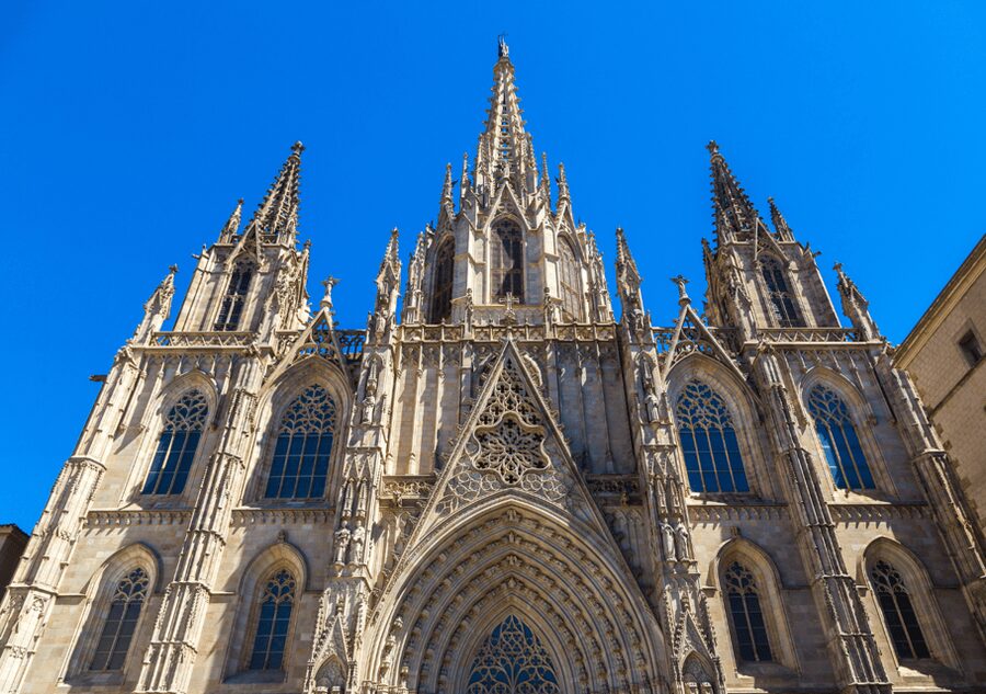 Barcelona Cathedral: Ticket, Guided Tour and VR Experience - Key highlights worth planning around
