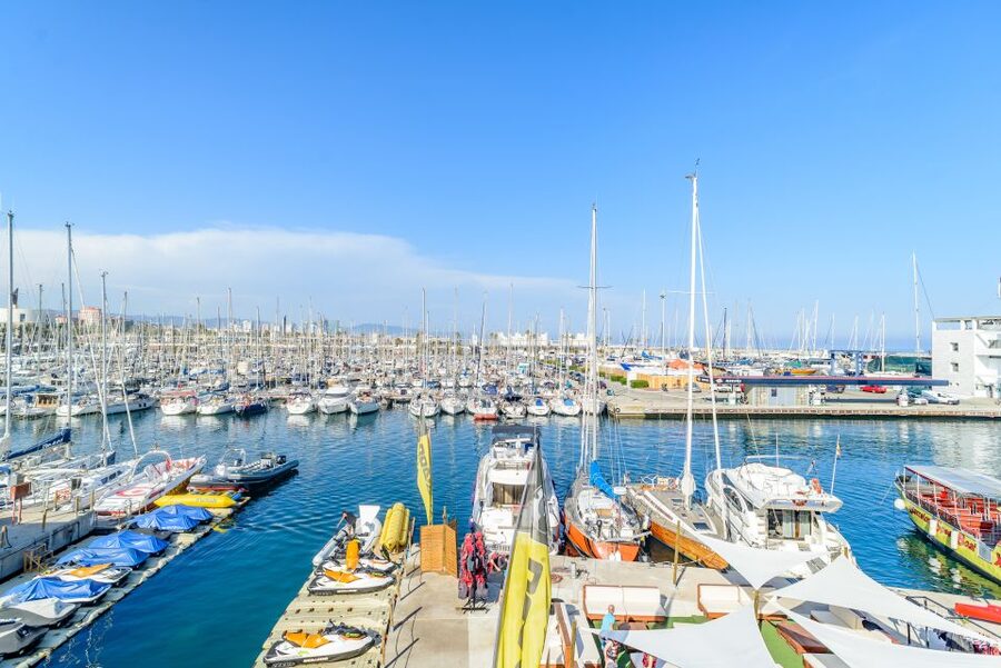 Barcelona: City and Seafront Guided Segway Tour - Start points: where you meet and how the tour flows