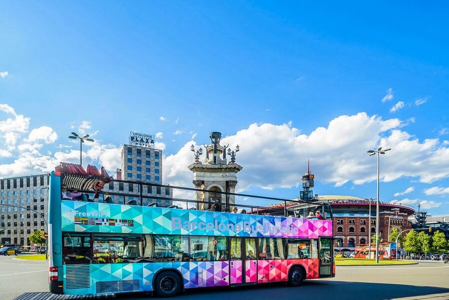 Barcelona: City Sightseeing Hop-On Hop-Off Bus Tour - Red Line: Gothic Quarter to beaches, then back toward Sagrada Familia