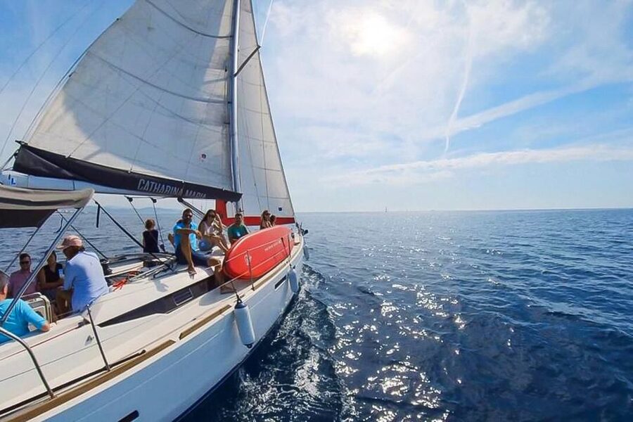Barcelona: Coastline Boat Trip with Snacks and Cava - Two Hours Off the Streets, Sailing the Barcelona Coast