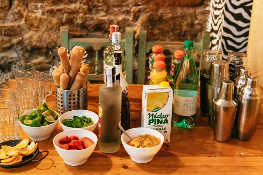 Barcelona: Cocktail Master Class by Mixologist with Tapas - Tips to Get the Best Evening From Your Cocktail Class