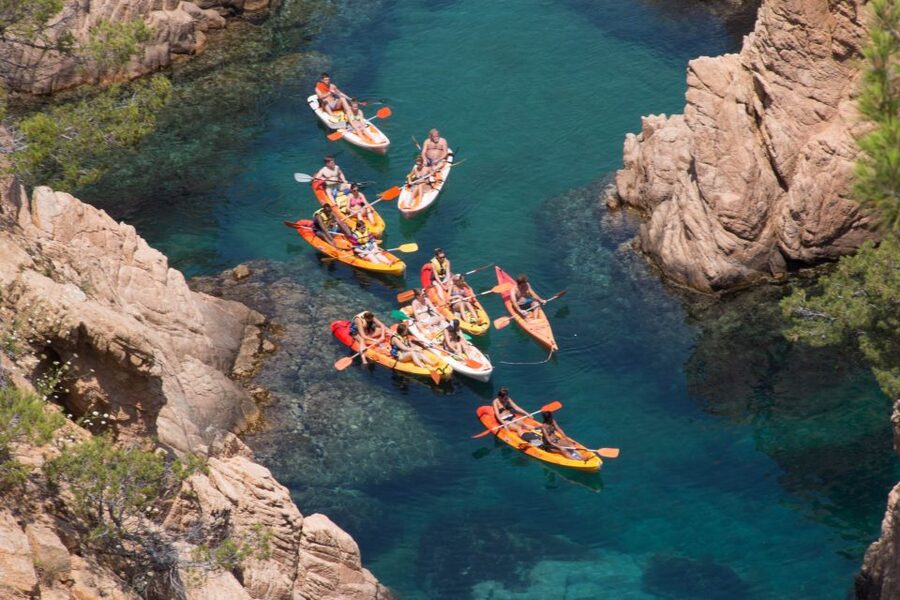 Barcelona: Costa Brava Kayak, Snorkel & Cliff Jump & Lunch - From La Bohème to Costa Brava: a mostly smooth start