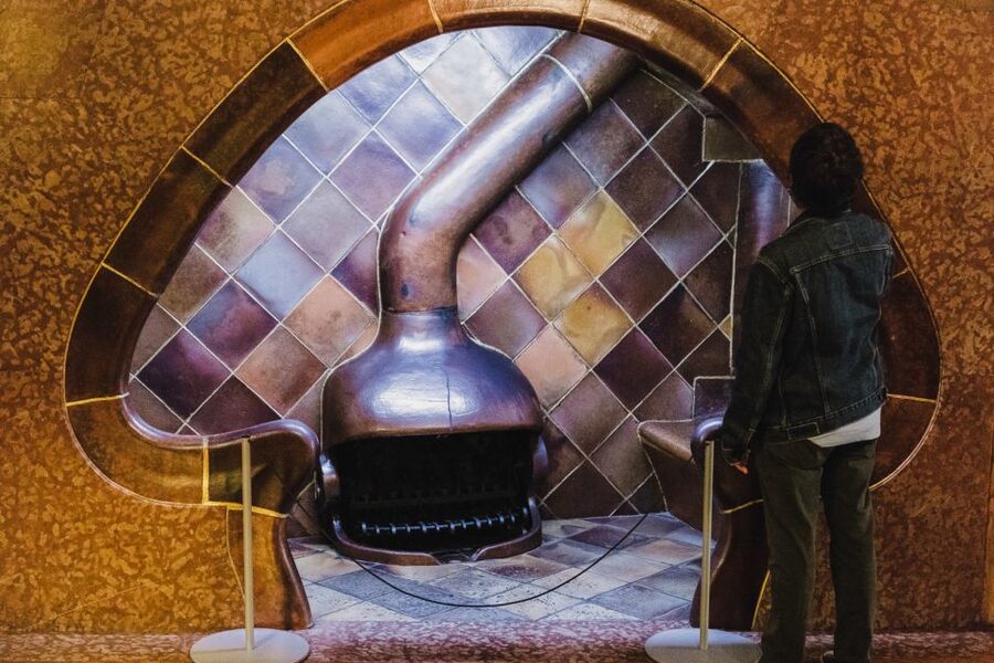 Barcelona: Discover Gaudí, Sagrada Familia, and Park Güell - How This Gaudí Tour Cuts the Crowds Without Cutting the Stories