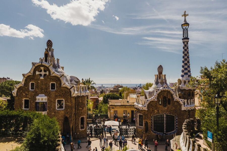 Barcelona: Discover Gaudí, Sagrada Familia, and Park Güell - Entering Casa Batlló: Where Light, Color, and Structure Become One Idea