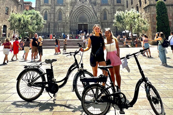 Barcelona E-Bike Photography Tour - Stop 5 and 6: Arco di Trionfo and Mirador de Colom, both free