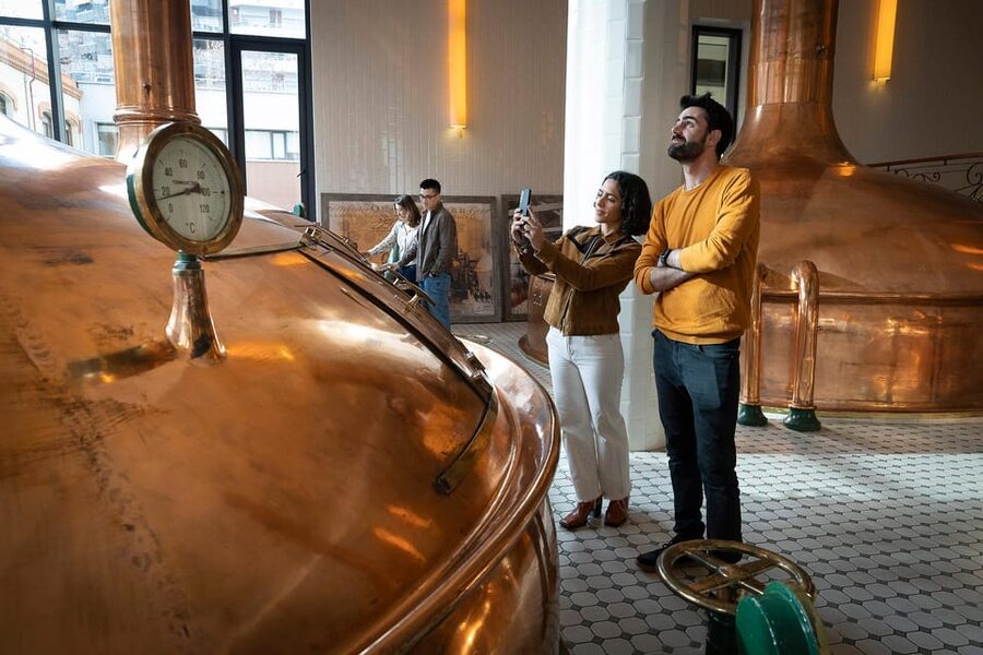 Barcelona: Estrella Damm Old Brewery Tour with Tasting - Practical details you should not ignore