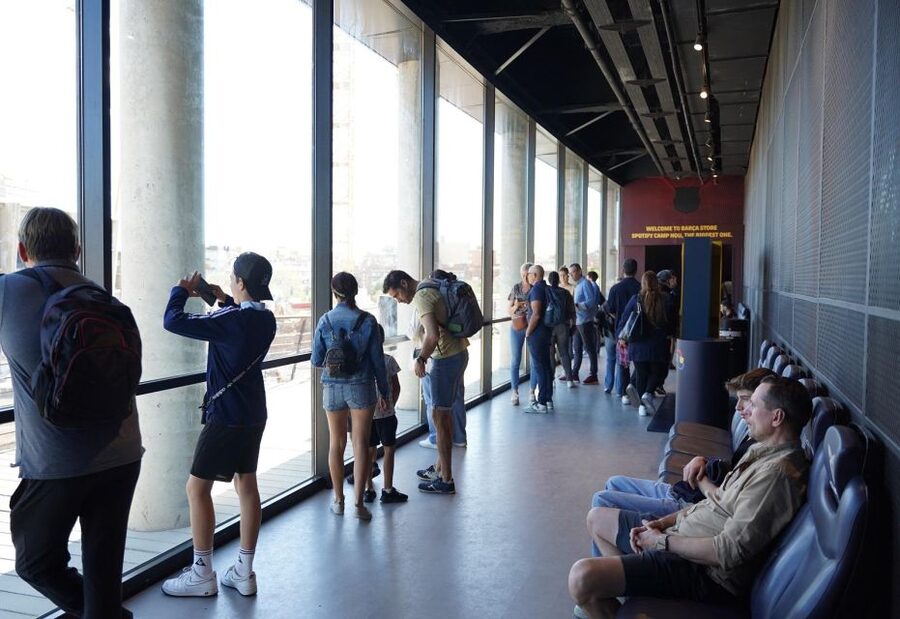 Barcelona: F.C. Barcelona Museum Immersive Guided Tour - Spotify Camp Nou Live: the 360 show that makes you feel in the stadium