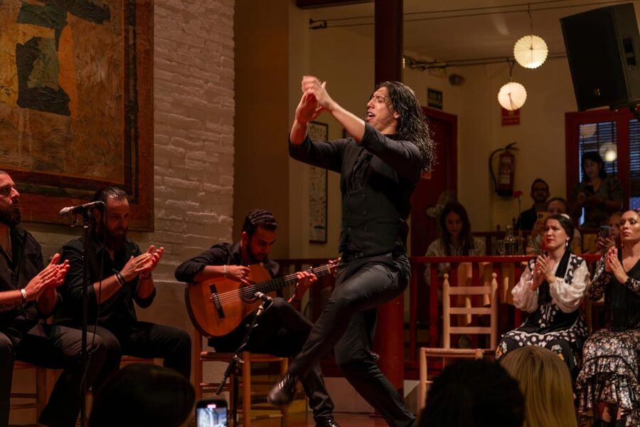 Barcelona: Flamenco Show with Dinner at Tablao de Carmen - Key things to know before you go